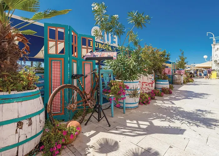 Lovely In Lägenhet Biograd Na Moru